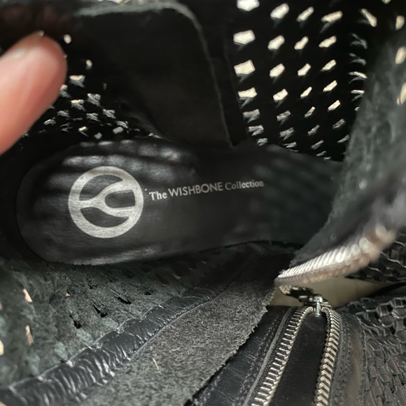 Wishbone Woven Double Zip Boot - Picture 10 of 16